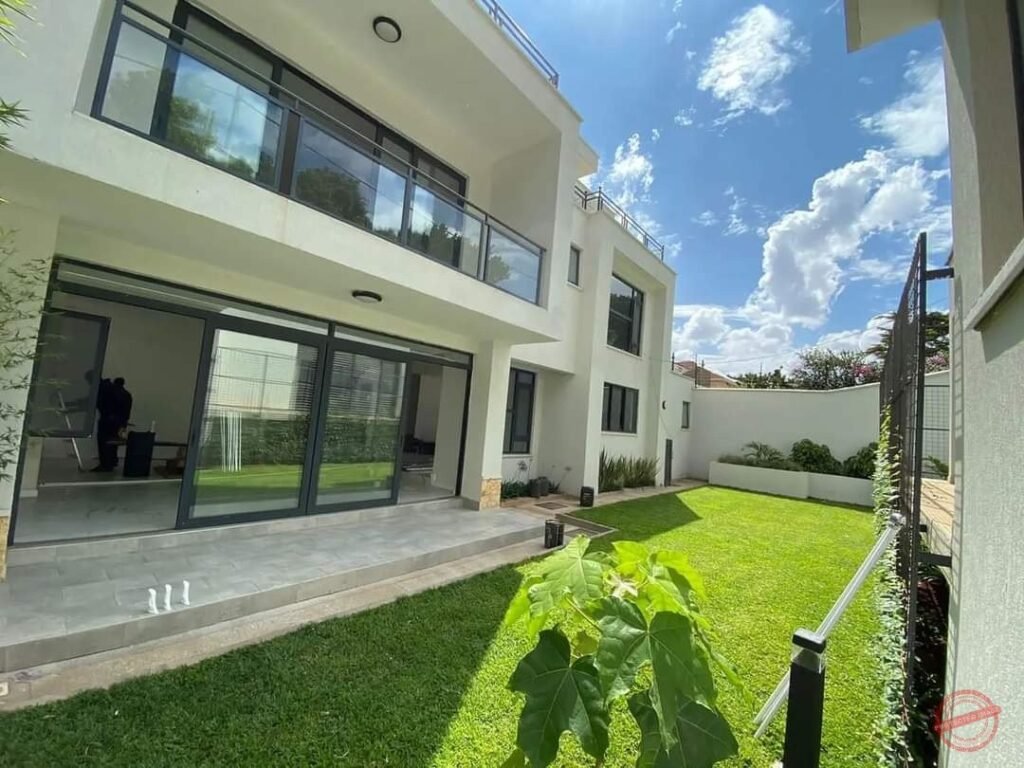 Lavington villas for sale