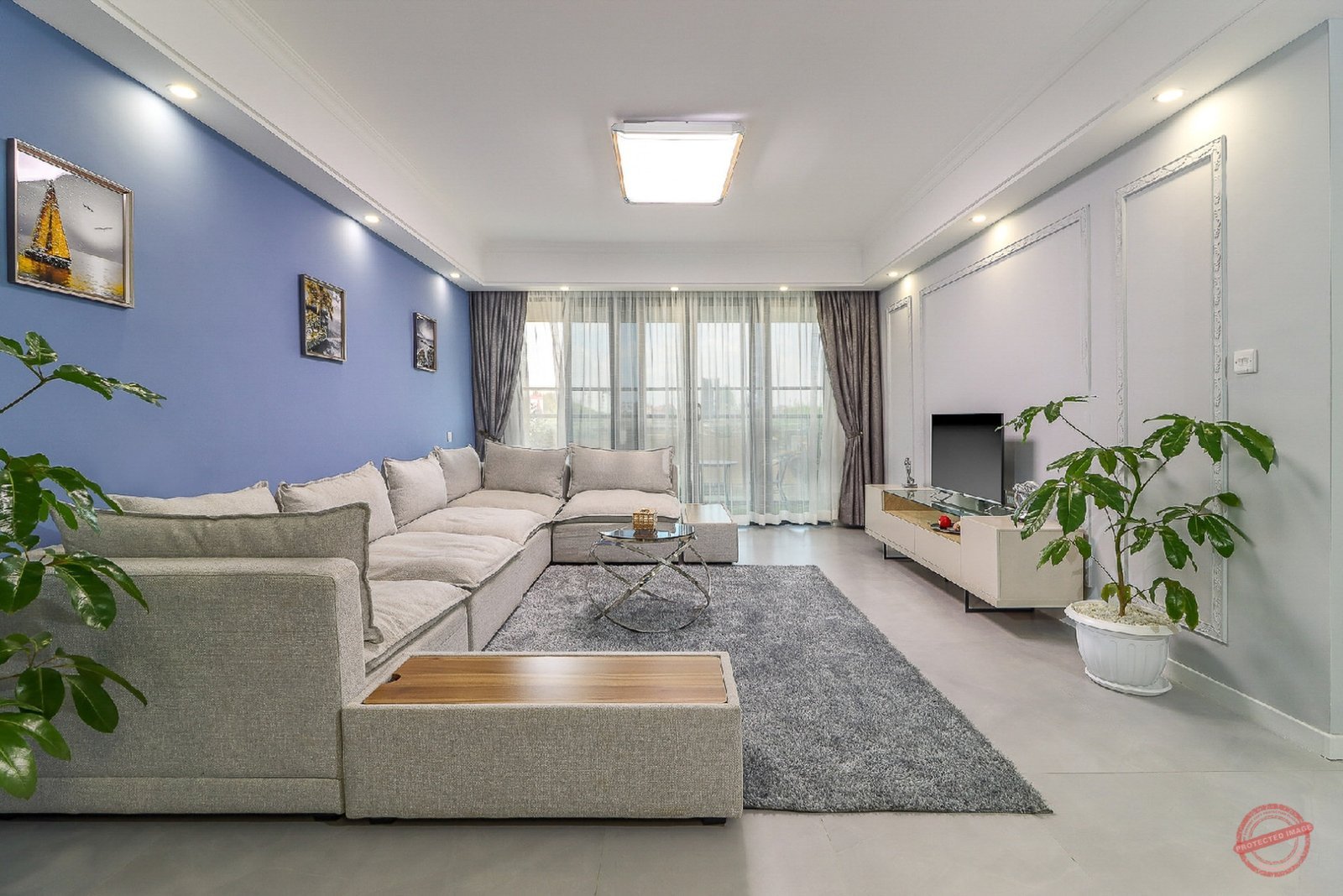 Sir Francis Zanzi court apartment