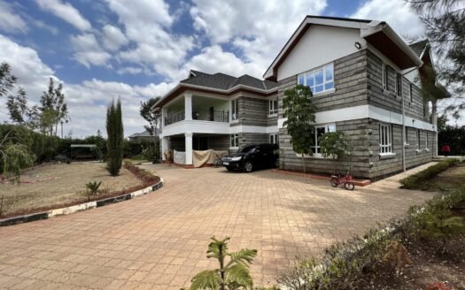 Contemporary 5 Bedroom House For Sale in Syokimau, along Katani Rd.